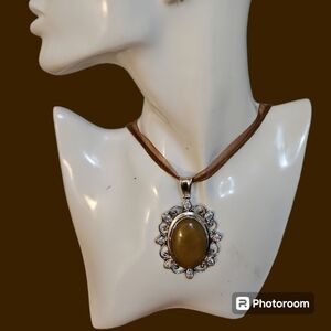 VTG Stainless Steel Brown Gem Aurora Borealis Rhinestone Colonial Pendant